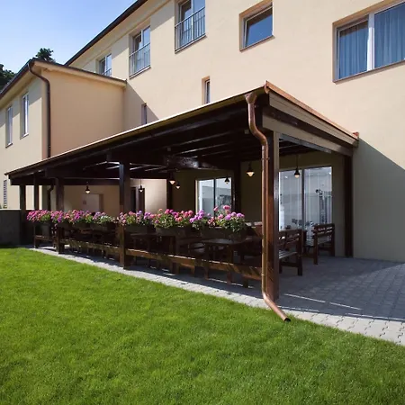 Dolce Hotel